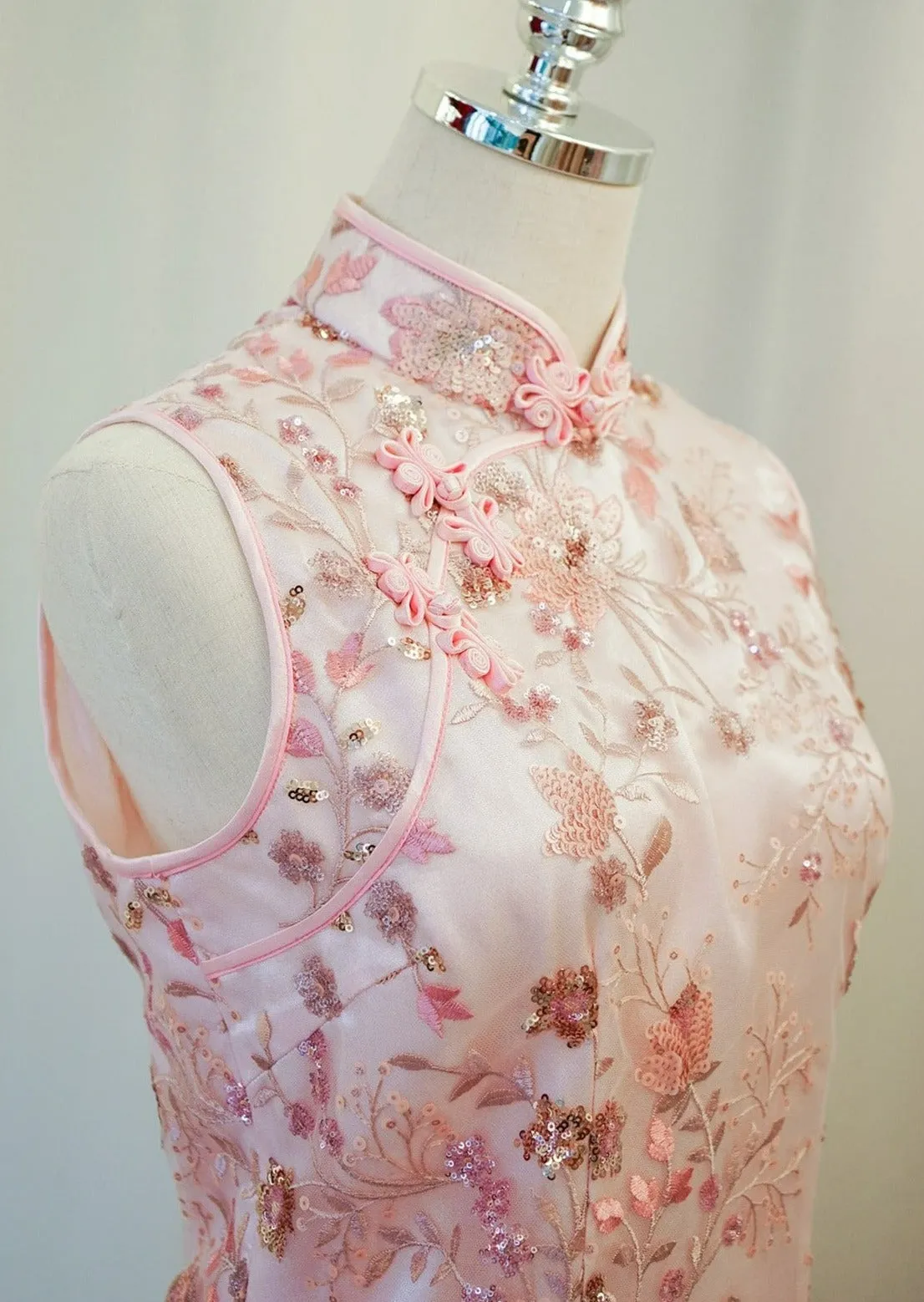 Fairy Bells Sleeveless Qipao (Light Pink)