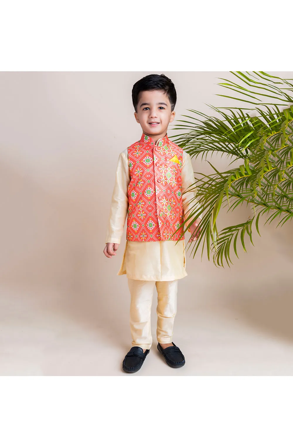 Ikkat printed jacket printed with kurta pyjama set